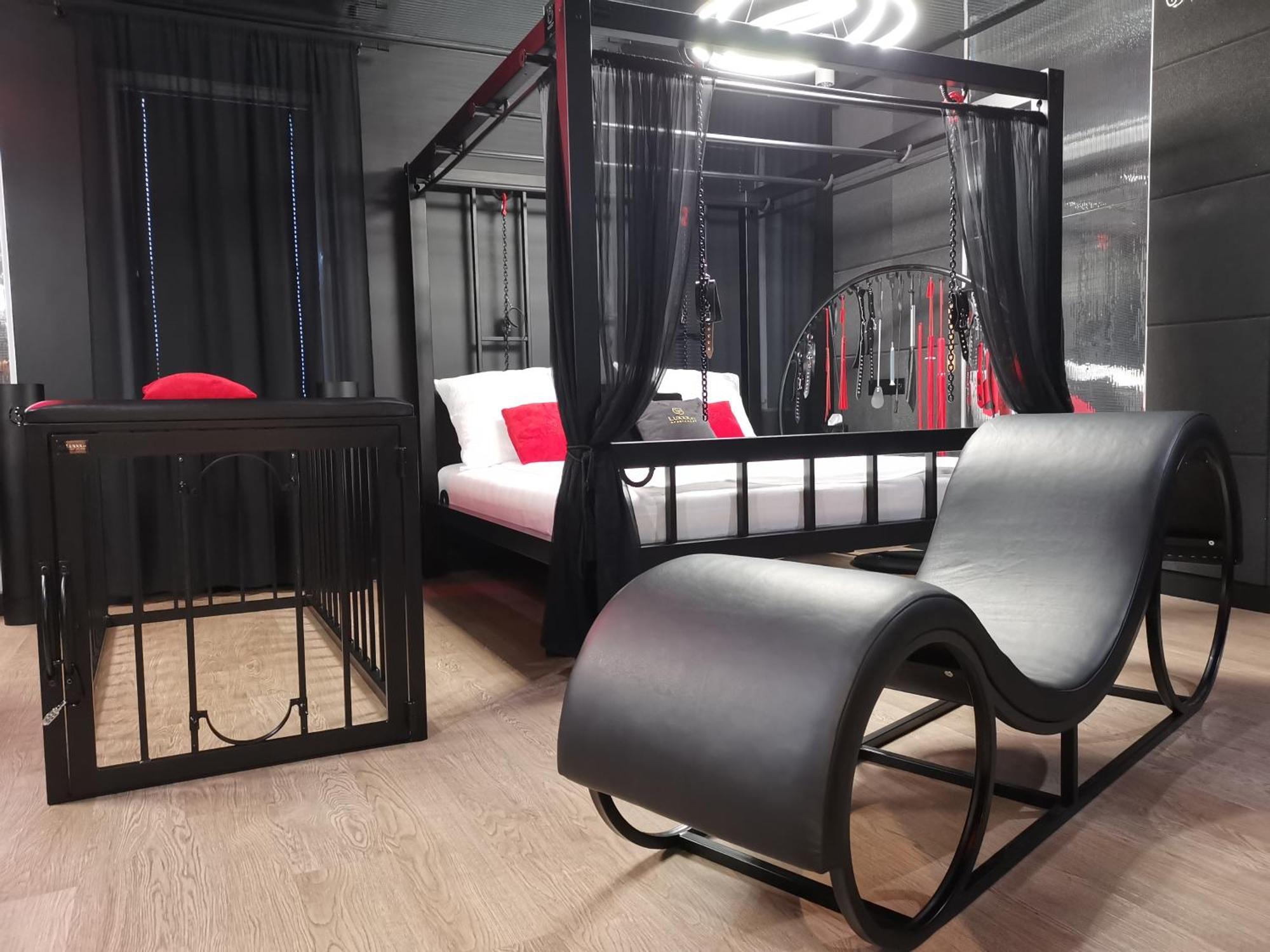 Bdsm Apartament Czestochowa Luxxx - Adults Only - Tylko Dla Doroslych Bagian luar foto